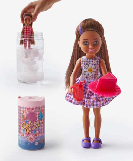 Papușă Barbie Chelsea Color Reveal, divrse culori