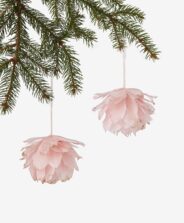 addobbi pendenti con piume rosa