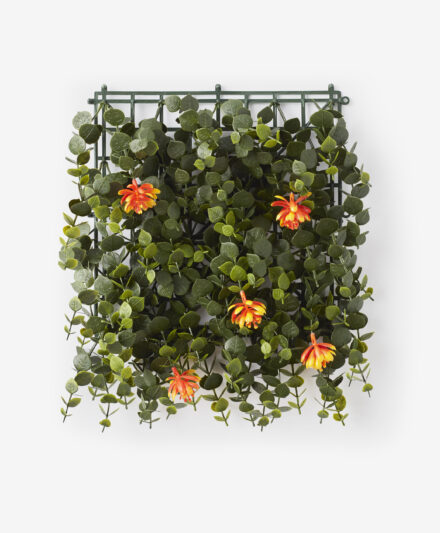 pannello con fiori artificiali