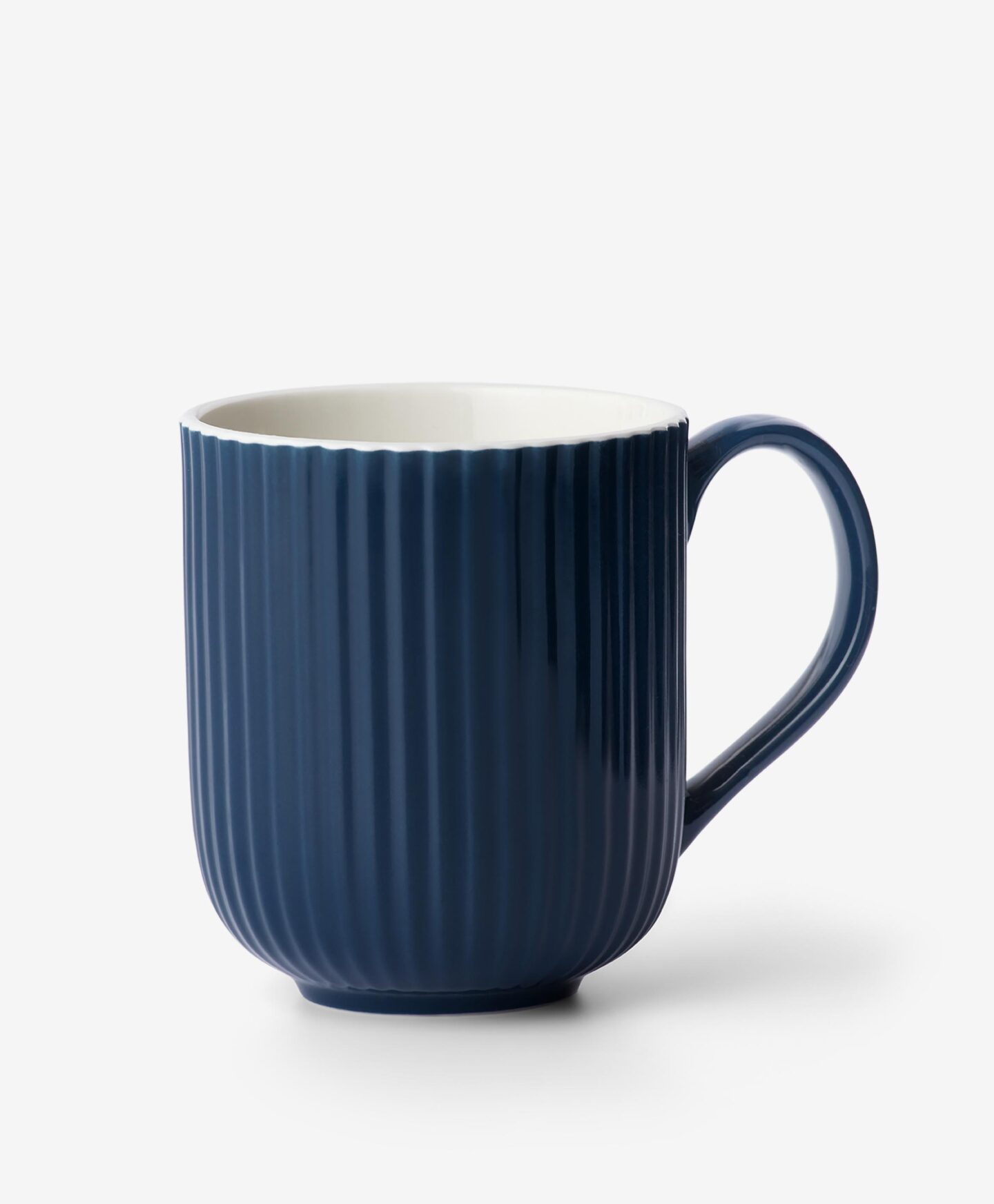 tazza in ceramica blu scuro