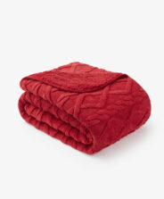 coperta in pile rossa