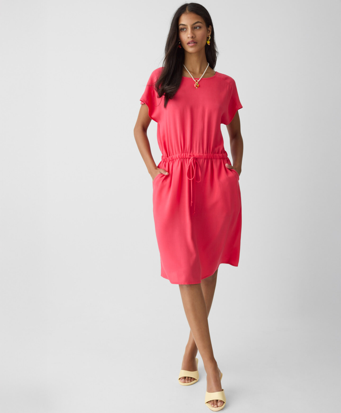 vestito rosso da donna