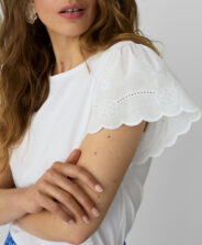 t-shirt bianca traforata da donna
