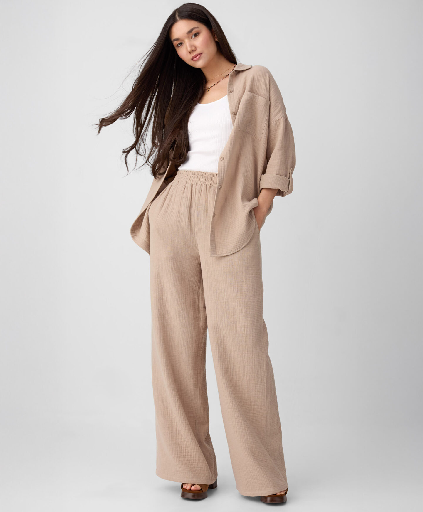 pantaloni beige eleganti da donna