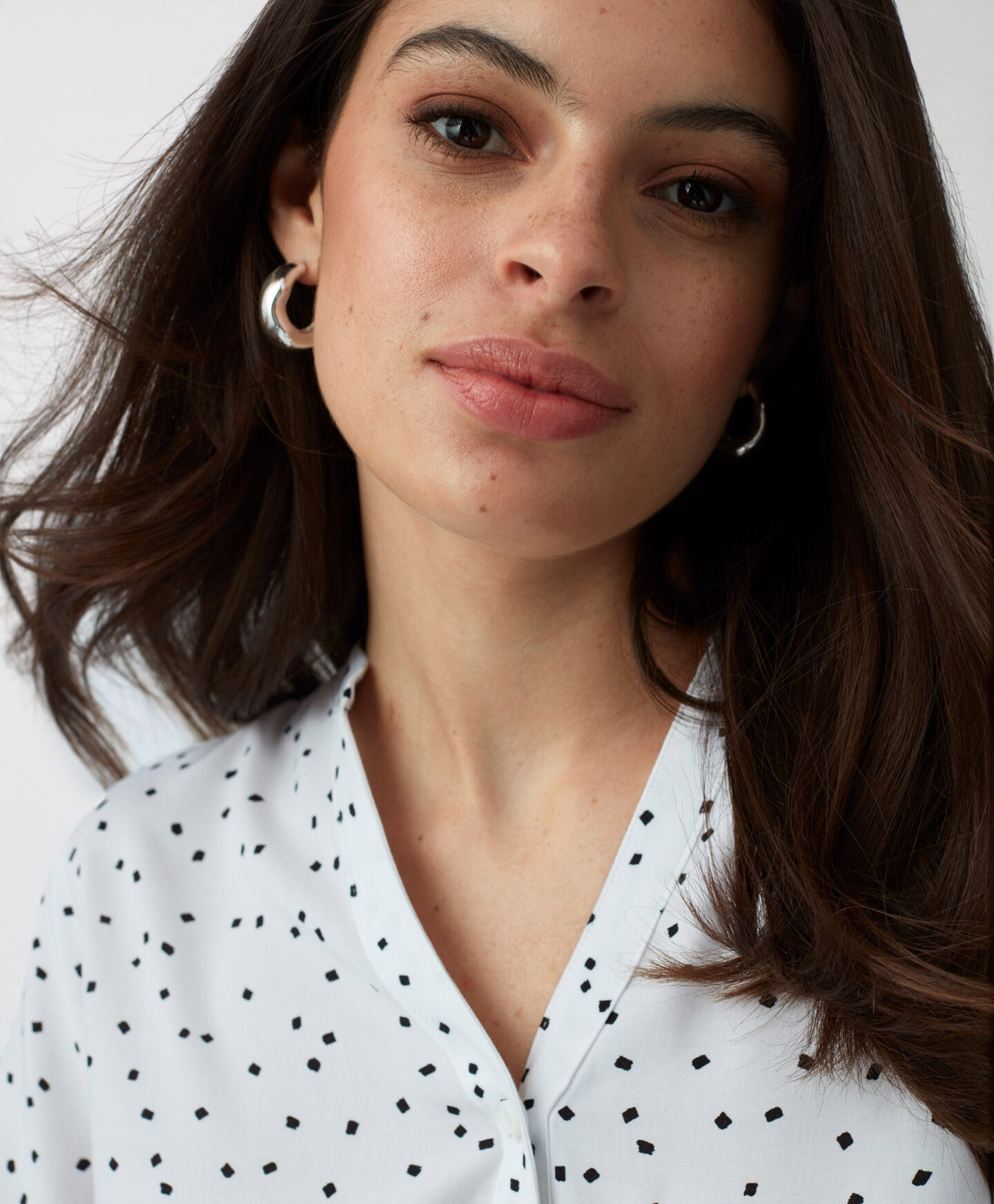 camicia con fantasia da donna