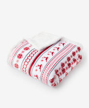 Koc z geometrycznym wzorem