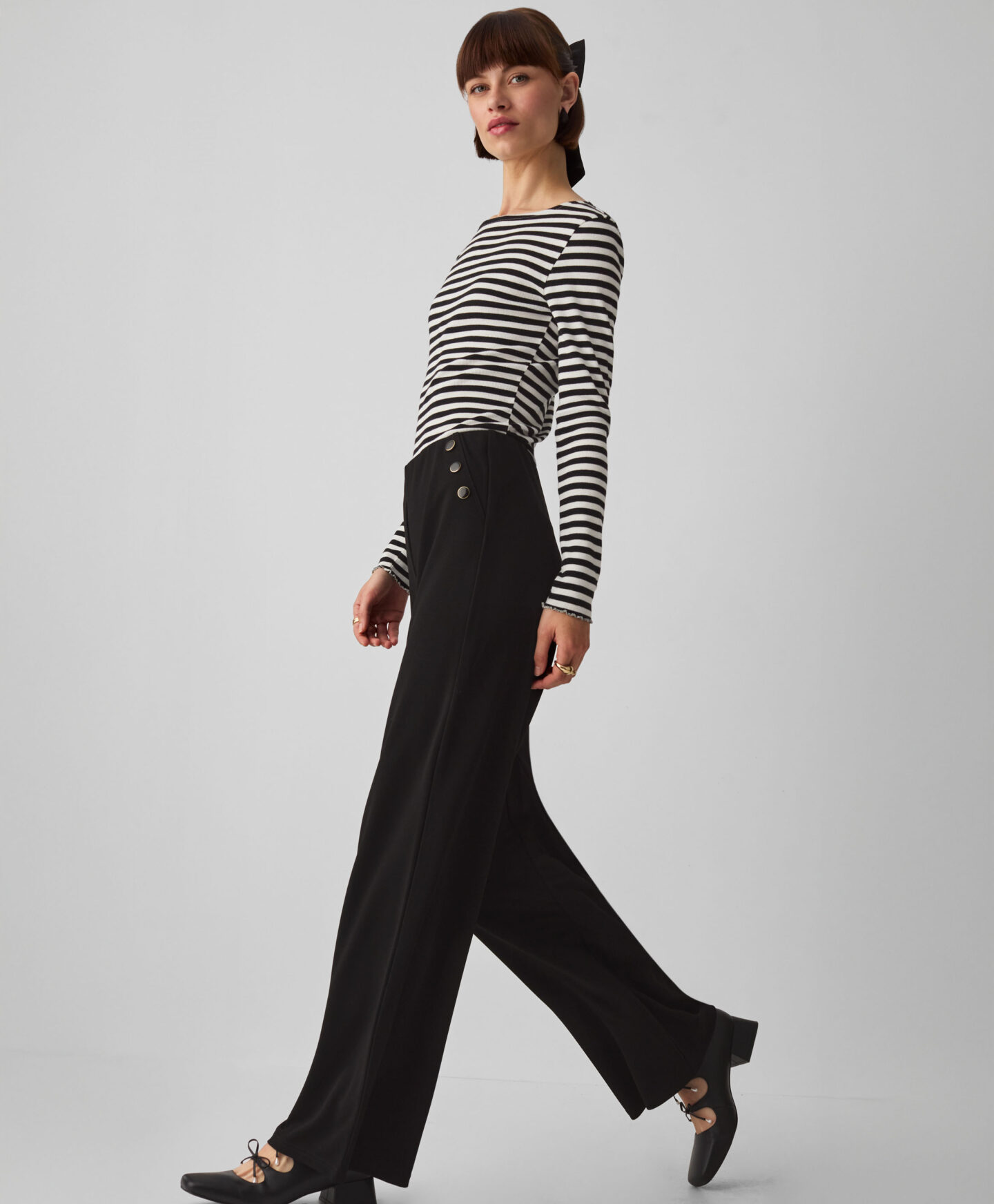 pantaloni neri con bottoni donna