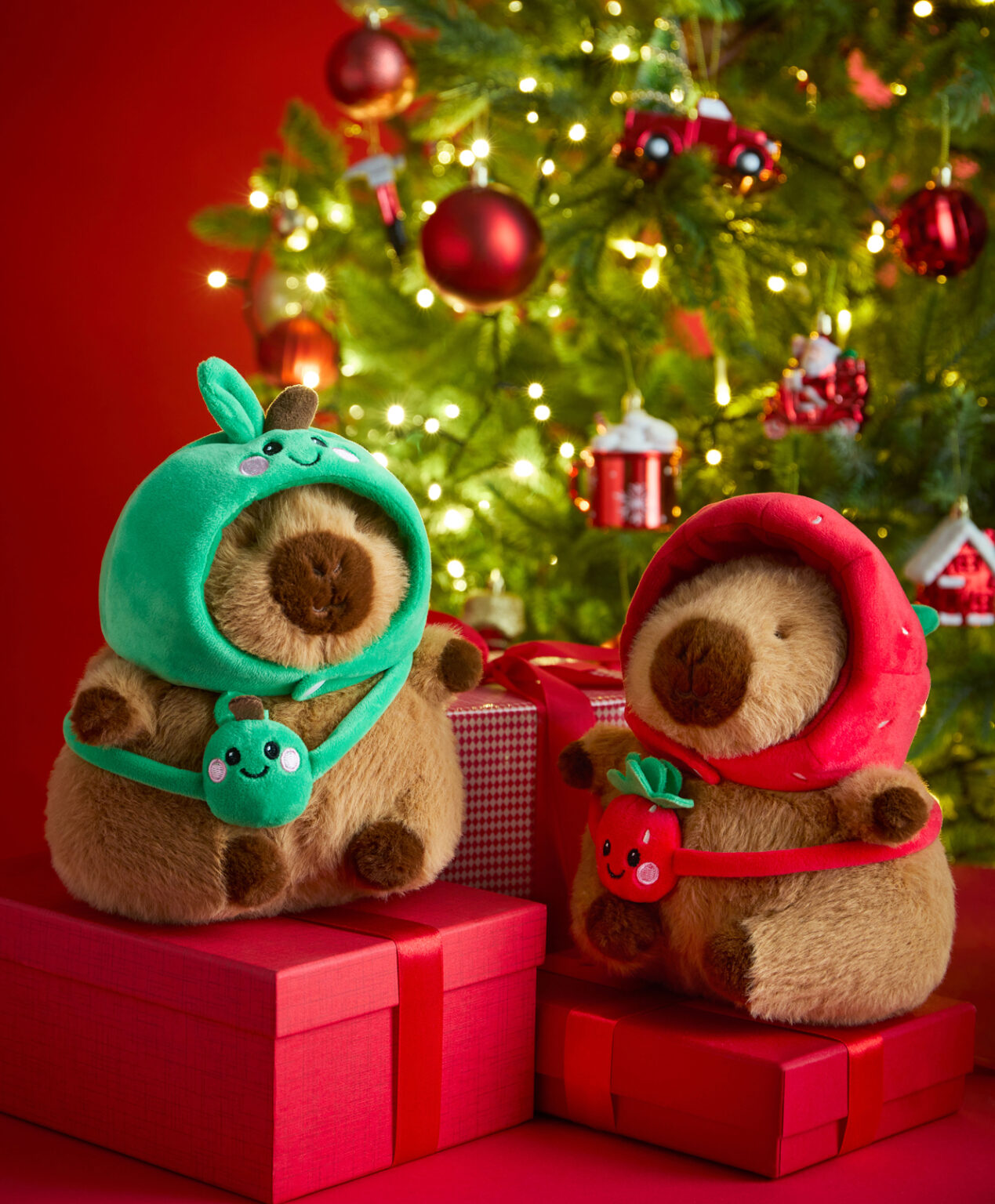 Maskotka Kapibara jabłko