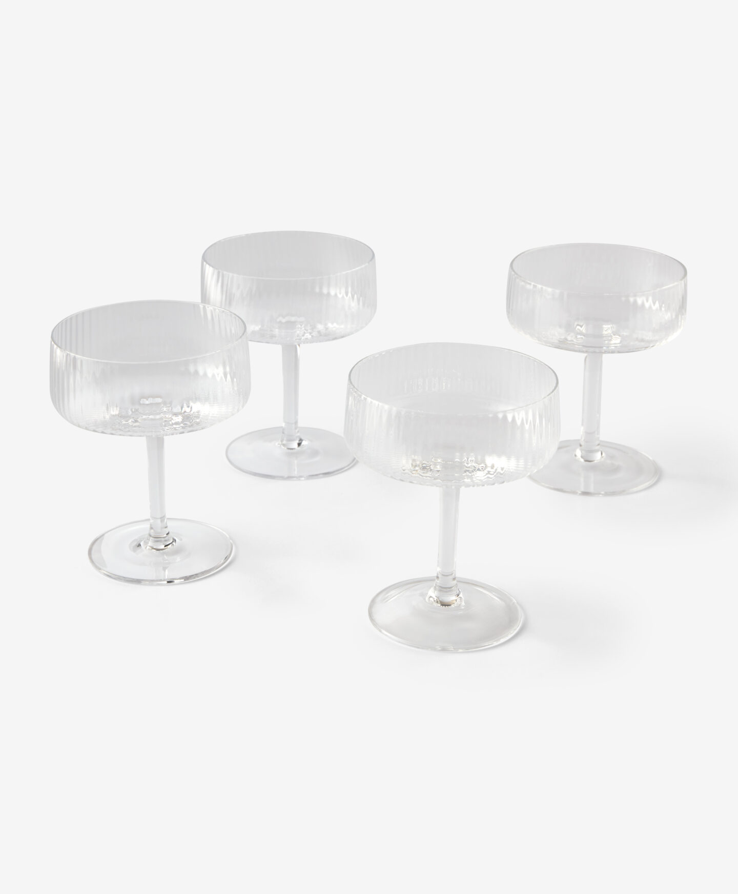 set di quattro bicchieri da vino