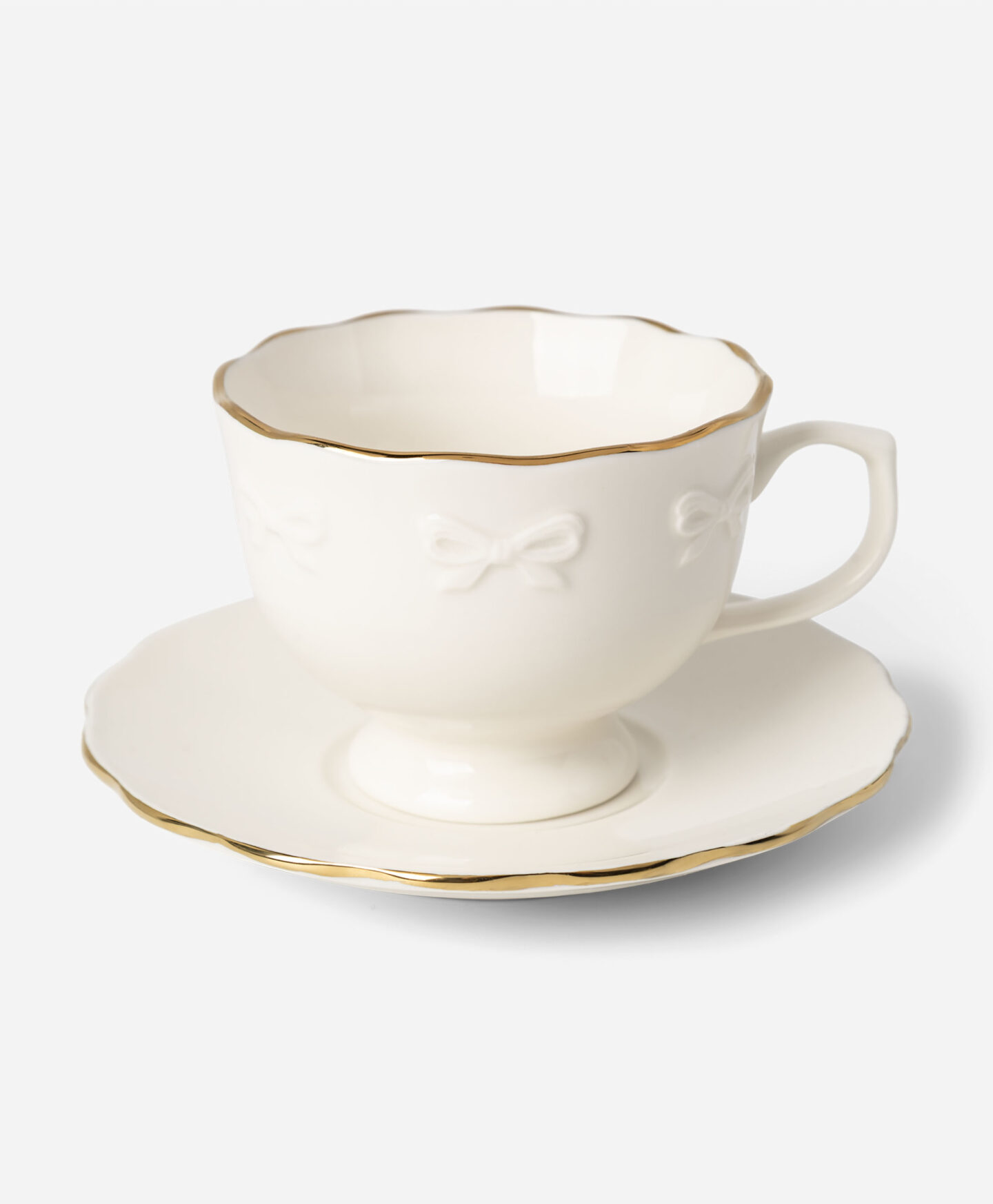 tazzina bianca con piattino